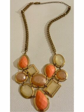 Adrienne Vittadini Statement Necklace Gold Tone Coral Peach Bib Chunky Jewelry